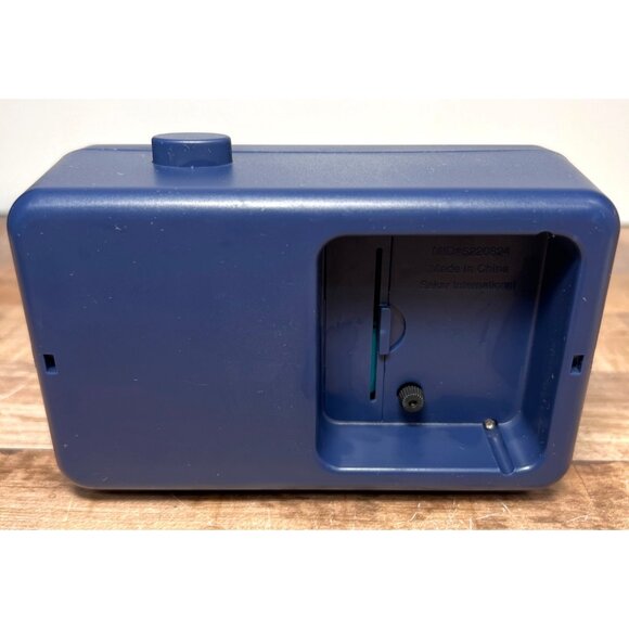 Retro Blue Flip Clock & Calendar Desk Accessory Made In China - Picture 4 of 7